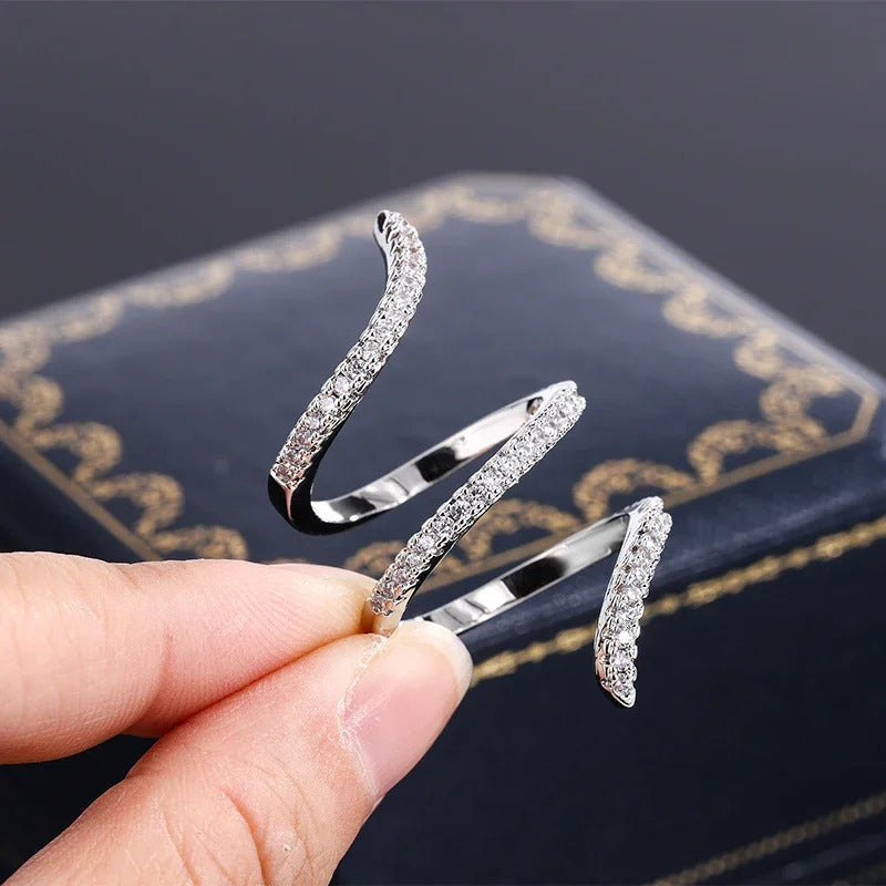 New Fashion 925 Silver Geometric Zircon Ring ·Irregular Line Design for Engagement & Wedding