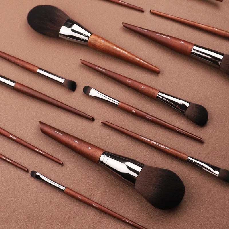 MUF Makeup Brush Set & Kit ·Foundation, Blusher, Eyeshadow, Highlight, Powder & Eyebrow Brushes for Professional Artists