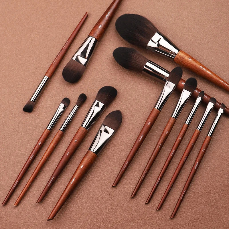 MUF Makeup Brush Set & Kit ·Foundation, Blusher, Eyeshadow, Highlight, Powder & Eyebrow Brushes for Professional Artists